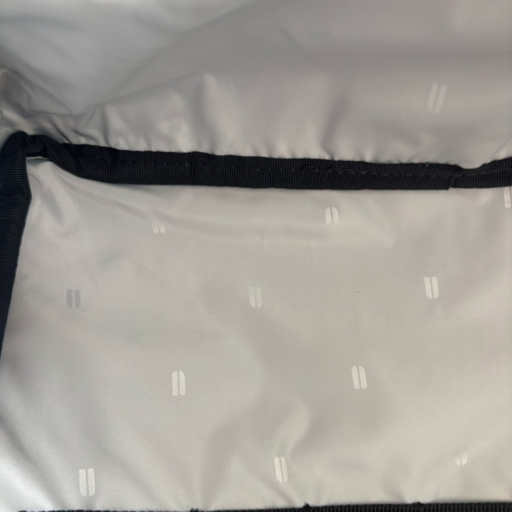 NOBULL Canvas Dufflepack - Picture 6 of 6